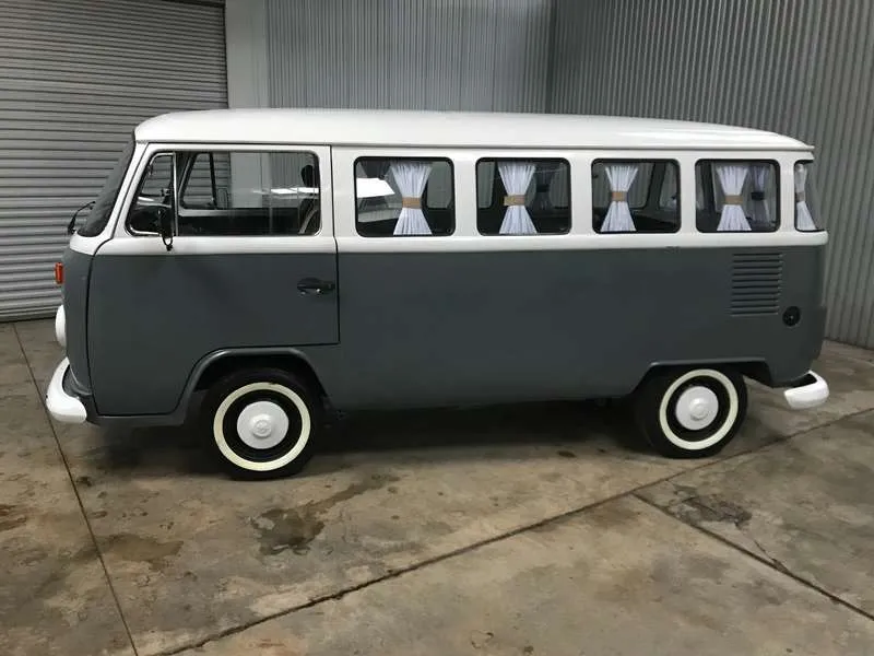 Volkswagen T2 Kombi Image 4